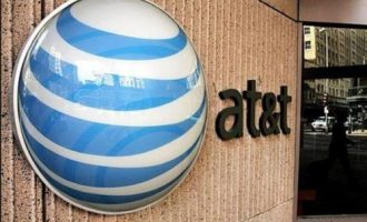 拥有AT＆T（NYSE:T）的2个理由和1个交易策略