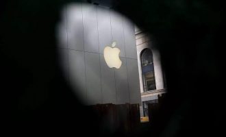 提高苹果(NASDAQ:AAPL)的目标价格，是投行分析师当下的一个“小错误”？